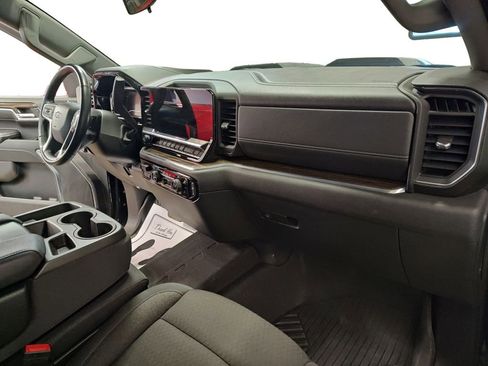 Used 2023 Chevrolet Silverado 1500 LT Trail Boss w/ LPO, Dark Essentials Package image 17