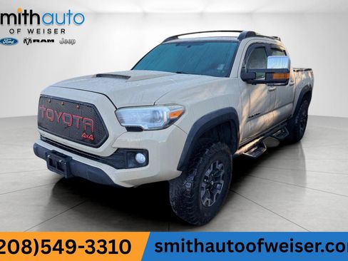 Used 2016 Toyota Tacoma TRD Off-Road w/ Premium & Technology Package AWD/4WD image 1