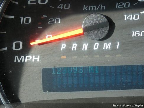 Used 2017 Chevrolet Express 3500 image 32