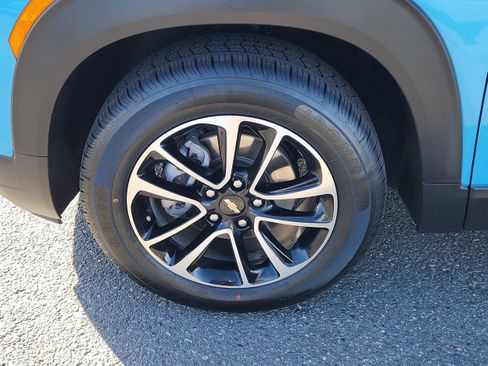 Used 2025 Chevrolet TrailBlazer LT image 7