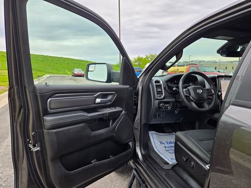 Used 2025 RAM 1500 Big Horn AWD/4WD image 14