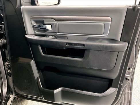 Used 2023 RAM 1500 Classic SLT image 30