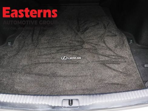 Used 2018 Lexus IS 300 AWD w/ Comfort Package image 9