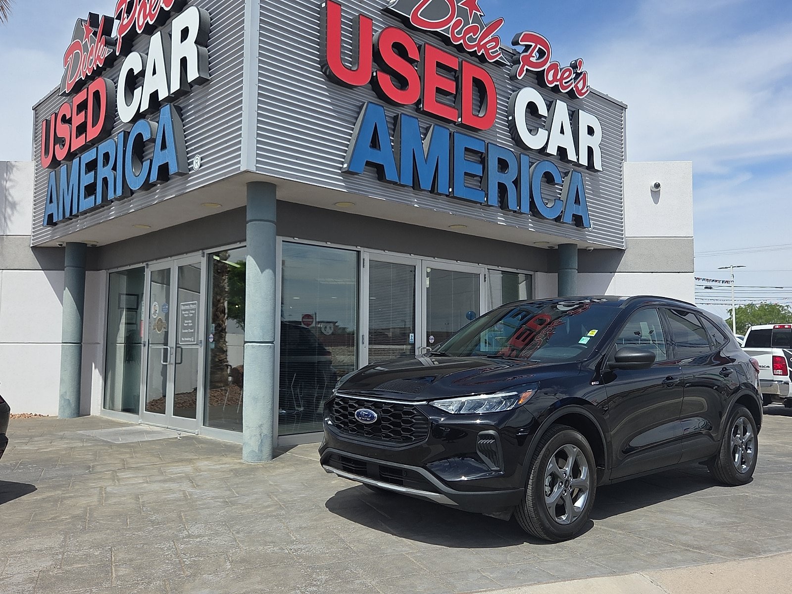 Used 2025 Ford Escape ST-Line AWD/4WD image 1