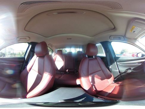 Used 2025 MAZDA MAZDA3 s image 44