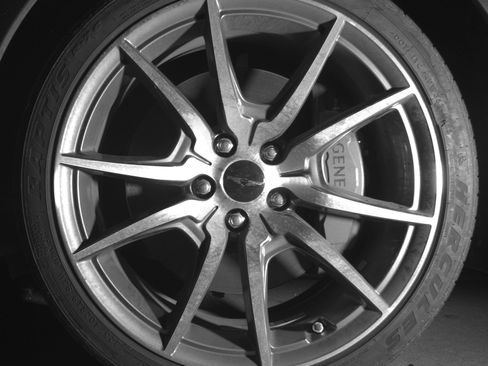 Used 2025 Genesis G70 2.5T image 12