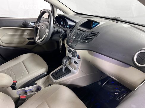 Used 2015 Ford Fiesta SE image 25