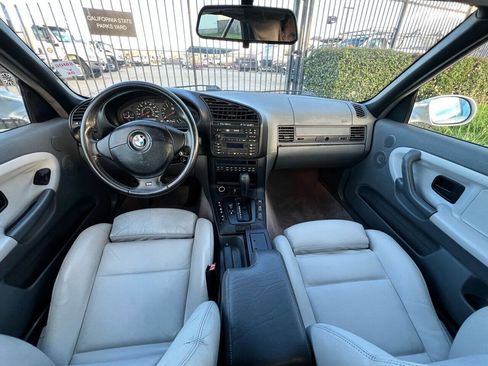 Used 1999 BMW M3 Convertible image 30