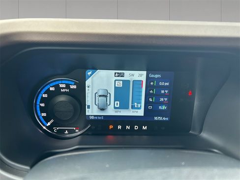 Used 2023 Ford Bronco Outer Banks image 12