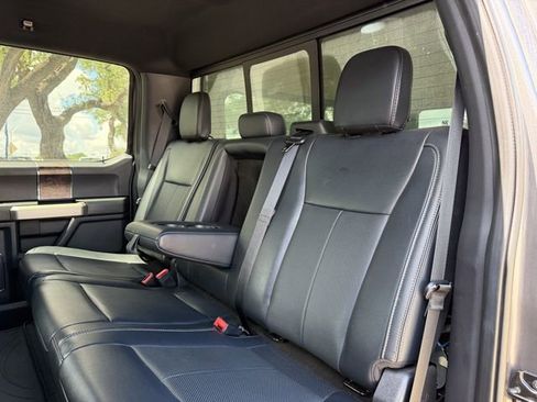 Used 2022 Ford F250 Lariat w/ Black Appearance Package AWD/4WD image 19