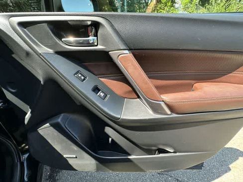 Used 2018 Subaru Forester 2.5i Touring w/ Popular Package #3B AWD/4WD image 21