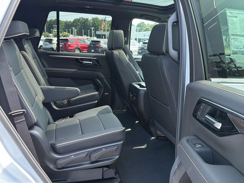 New 2026 Chevrolet Tahoe Premier w/ Sun And Tow Package AWD/4WD image 14