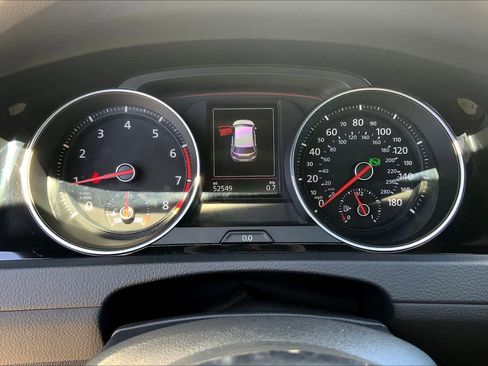 Used 2018 Volkswagen GTI S FWD image 18