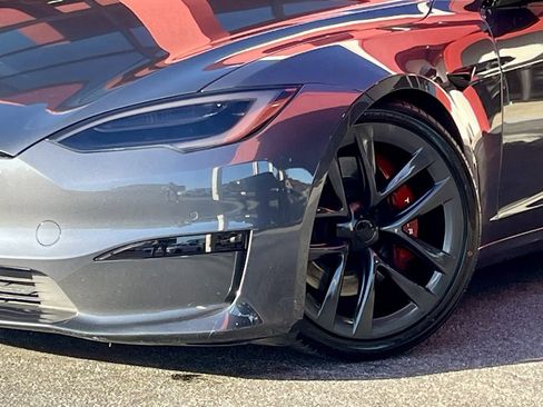 Used 2021 Tesla Model S Plaid image 3