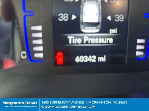Used 2023 Chrysler Voyager LX FWD image 19