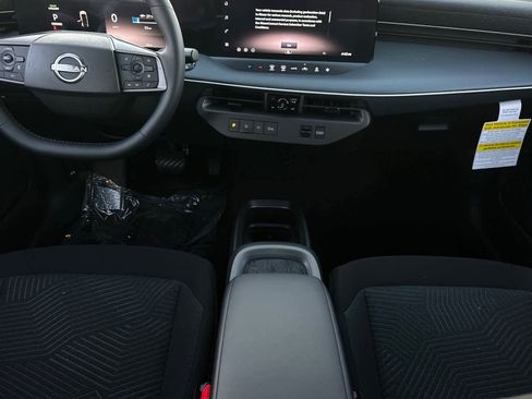 New 2026 Nissan Leaf image 4