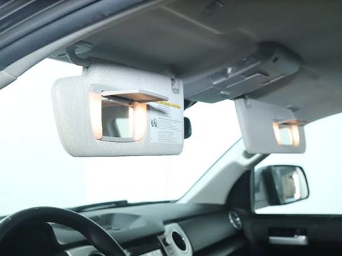 Used 2019 Toyota Tundra SR5 w/ SR5 Upgrade Package AWD/4WD image 19