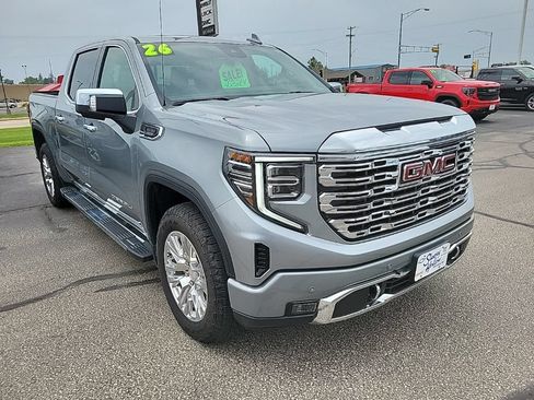Used 2026 GMC Sierra 1500 Denali w/ Technology Package AWD/4WD image 3