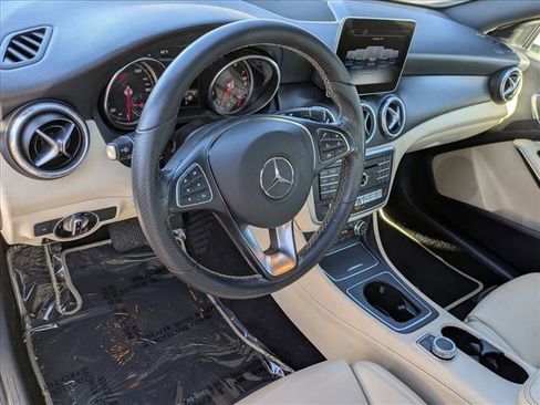 Used 2019 Mercedes-Benz CLA 250 4MATIC image 10