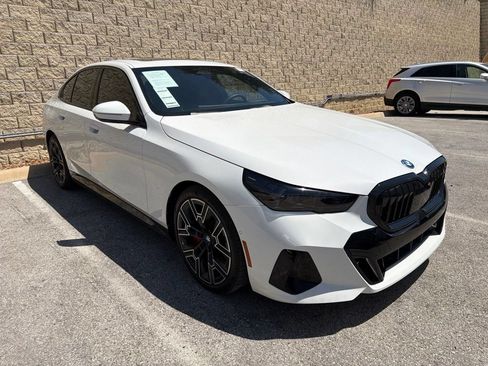 Certified 2024 BMW i5 eDrive40i w/ M Sport Package RWD image 4