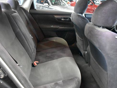 Used 2013 Nissan Altima 2.5 S FWD image 35
