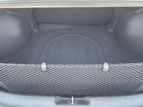 New 2025 Hyundai Elantra SEL image 32