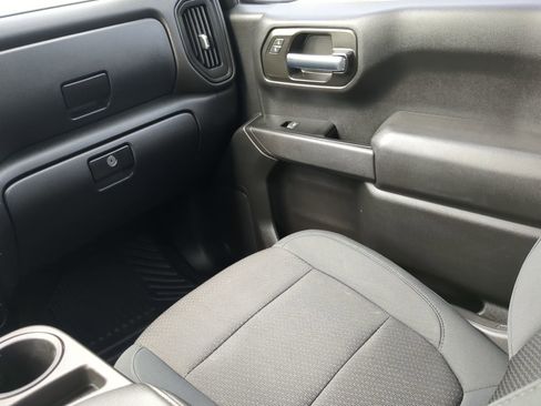 Used 2019 Chevrolet Silverado 1500 Custom w/ Custom Convenience Package image 45