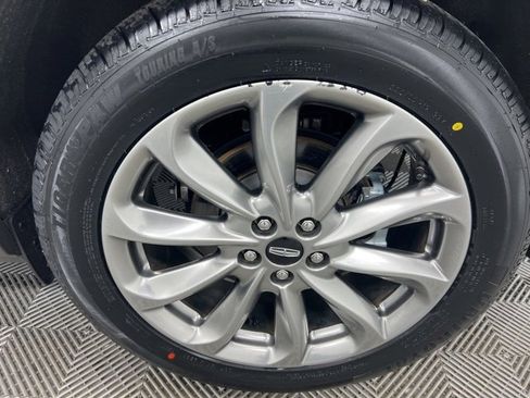 Used 2022 Lincoln Corsair AWD w/ Premium Package image 10