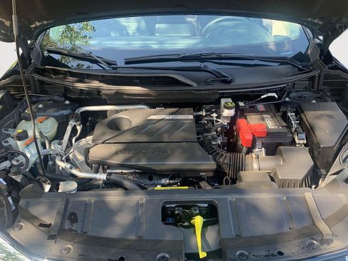 Used 2025 Nissan Rogue SV AWD/4WD image 28