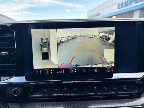 Used 2024 Chevrolet Silverado 1500 ZR2 w/ Technology Package image 25