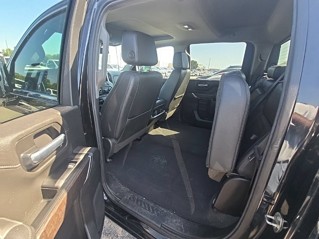 Used 2022 GMC Sierra 3500 Denali AWD/4WD image 6
