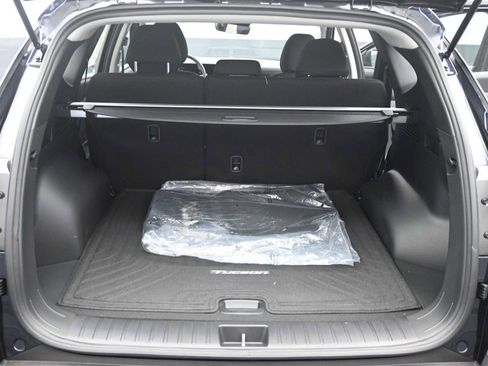 New 2026 Hyundai Tucson Blue SE image 13