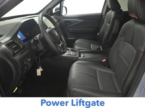 Used 2023 Honda Passport TrailSport image 6