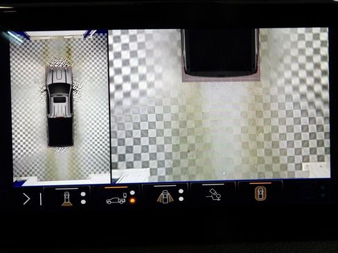 Used 2024 GMC Sierra 2500 Denali w/ Max Trailering Package image 16