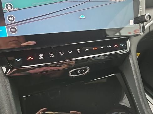 New 2026 Jeep Grand Cherokee Altitude image 59