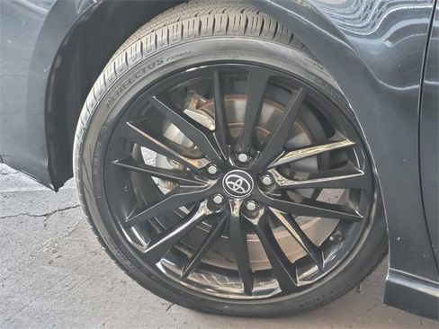 Used 2023 Toyota Camry XSE image 5