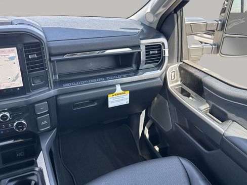 New 2025 Ford F250 Lariat w/ Lariat Ultimate Package image 93