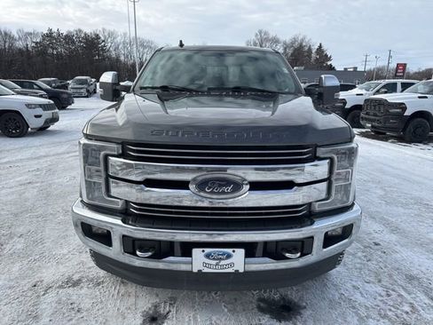 Used 2019 Ford F350 Lariat w/ Chrome Package image 3