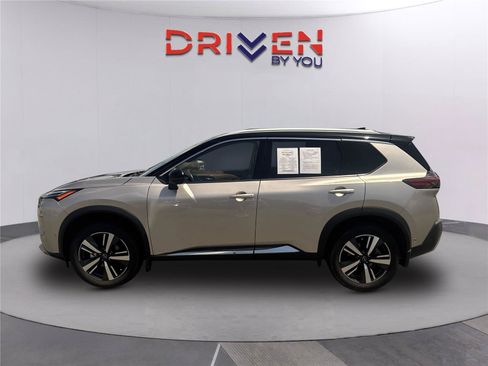 Used 2023 Nissan Rogue Platinum w/ Platinum Premium Package FWD image 7