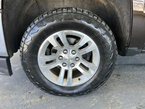 Used 2018 Chevrolet Silverado 1500 LT w/ All Star Edition image 11