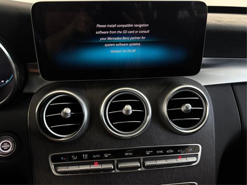 Used 2019 Mercedes-Benz C 300 Sedan image 35