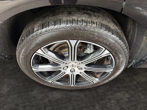 Used 2018 Volvo XC60 T6 Inscription w/ Convenience Package AWD/4WD image 40