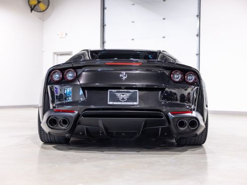 Used 2021 Ferrari 812 GTS RWD image 5