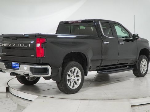 Used 2019 Chevrolet Silverado 1500 LTZ AWD/4WD image 11