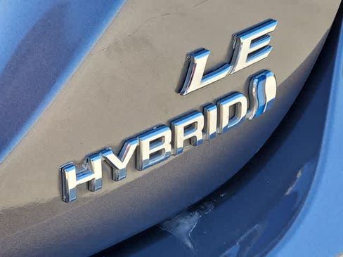 Used 2019 Toyota Camry LE FWD image 11
