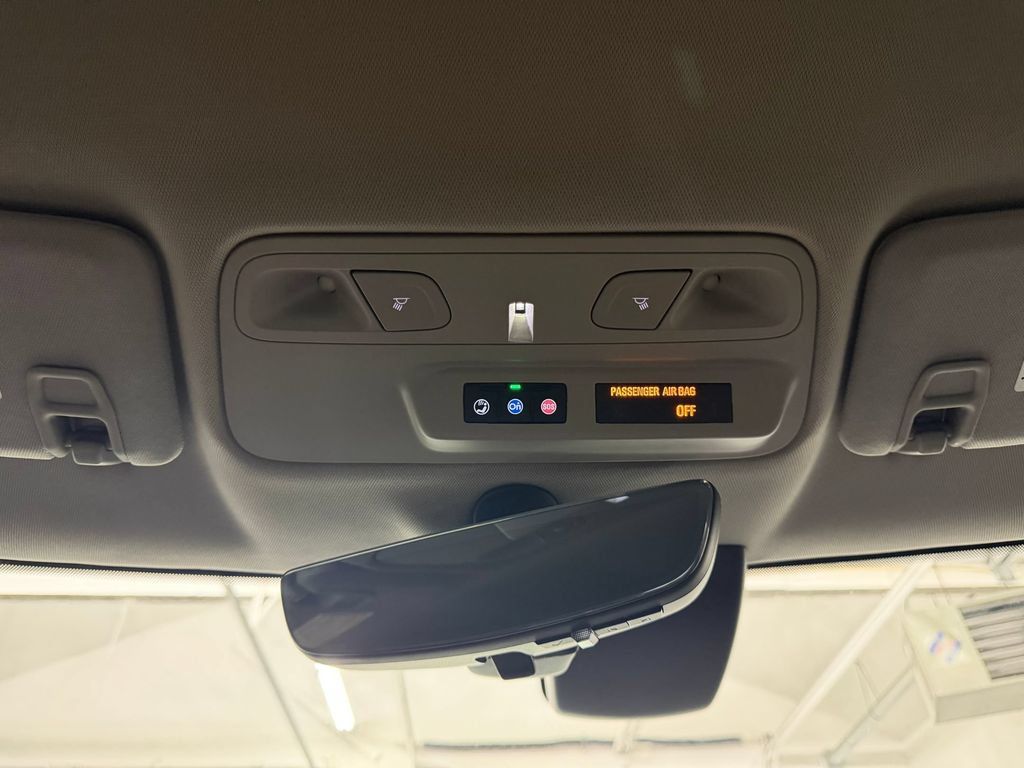 Used 2023 Chevrolet Camaro LT RWD image 29
