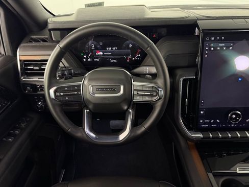 Used 2025 GMC Yukon Denali AWD/4WD image 14