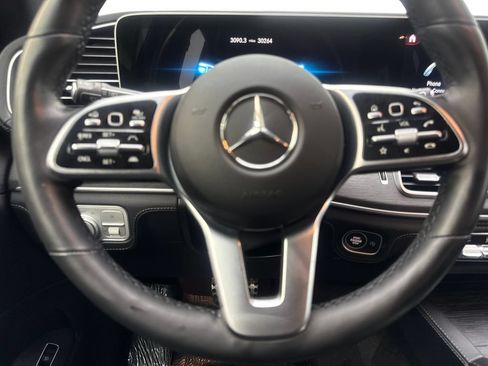 Used 2023 Mercedes-Benz GLS 580 4MATIC image 59