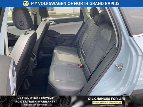 New 2026 Volkswagen Taos SE AWD/4WD image 18