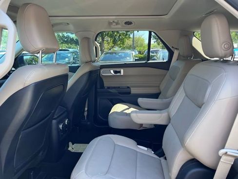 Used 2020 Ford Explorer Limited w/ Class III Trailer Tow Package image 7